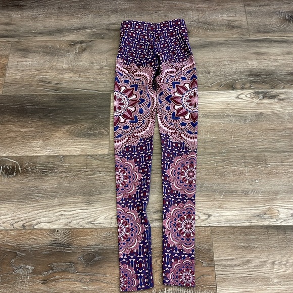 Dharma Bums leggings NWT size XS - Picture 3 of 3